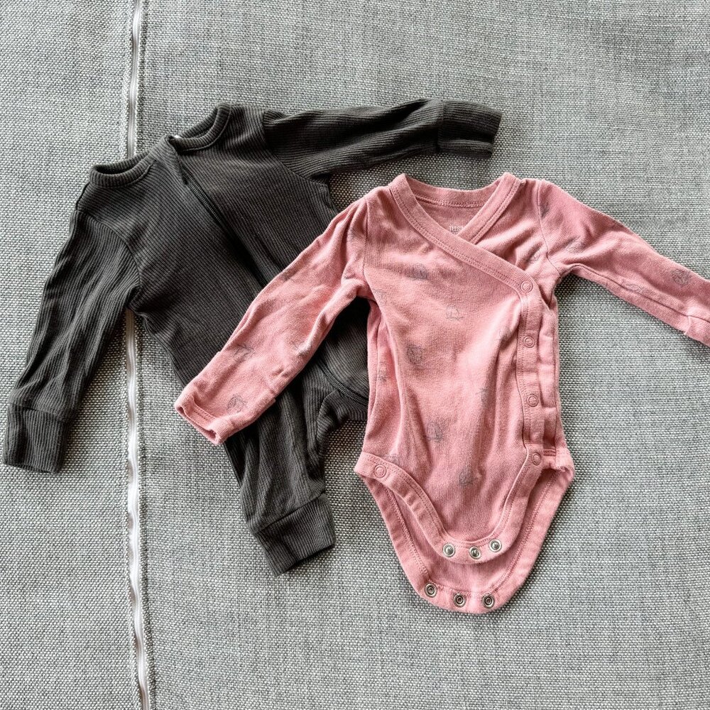 Pink & Gray Set of 2 Newborn Long Sleeve Bodysuit & Sleeper